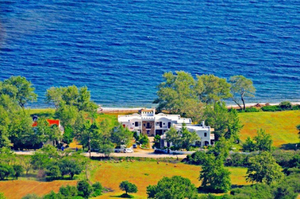 תרמה Archondissa Beach Aparthotel מראה חיצוני תמונה